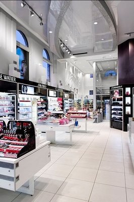 化妝品零售信息咨詢服務的價值與發展